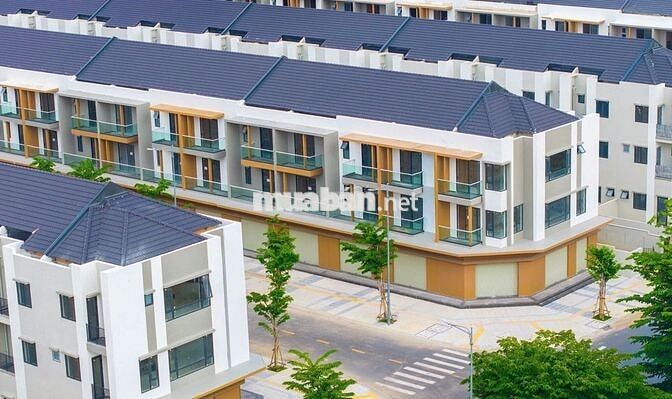 Nhà phố thương mại 1 trệt 2 lầu