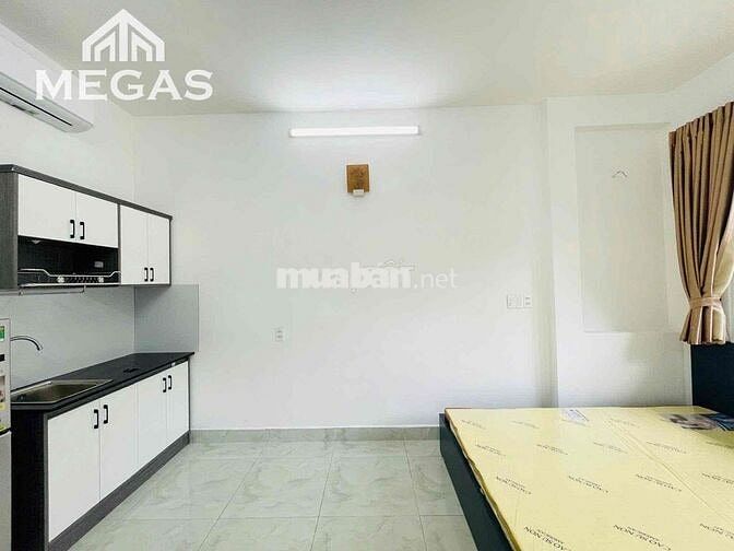 STUDIO BAN CÔNG SIÊU THOÁNG FULL NỘI THẤT 30m2 VÀO QUẬN 1 4 PHÚT ĐI XE