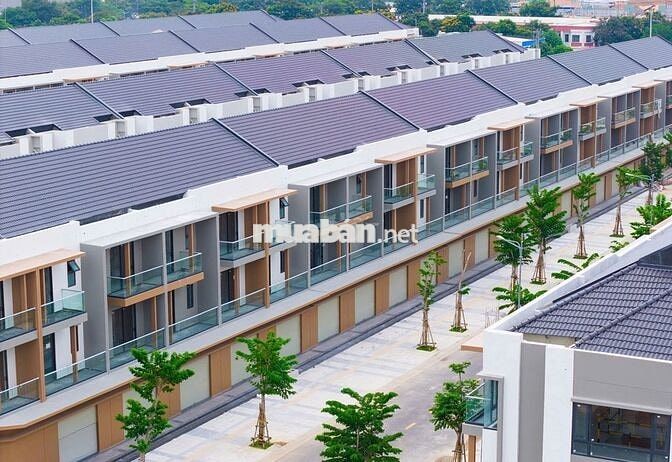 Nhà phố thương mại 1 trệt 2 lầu