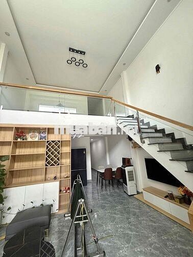 CHUYỂN CHỖ Ở CẦN BÁN CĂN NHÀ TÂM HUYẾT,CÁCH TRƯỜNG HỌC 100M