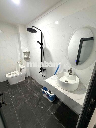 CHUYỂN CHỖ Ở CẦN BÁN CĂN NHÀ TÂM HUYẾT,CÁCH TRƯỜNG HỌC 100M
