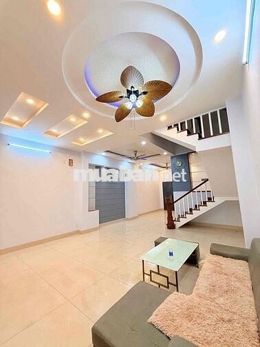 Cho Thuê Nhà Đẹp Hẻm Số 5 thuận Tiện Qua Tân Phú