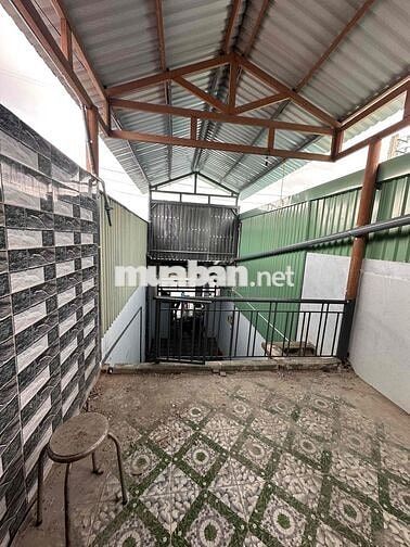 CHO THUÊ NHÀ MẶT TIỀN _ Dt: 100m2 _ Trệt lầu _ Gần chung cư Thạnh lộc