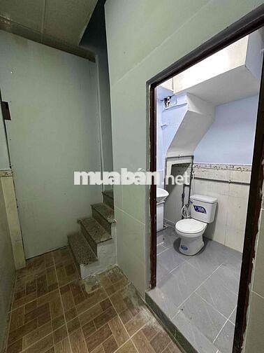 CHO THUÊ NHÀ MẶT TIỀN _ Dt: 100m2 _ Trệt lầu _ Gần chung cư Thạnh lộc