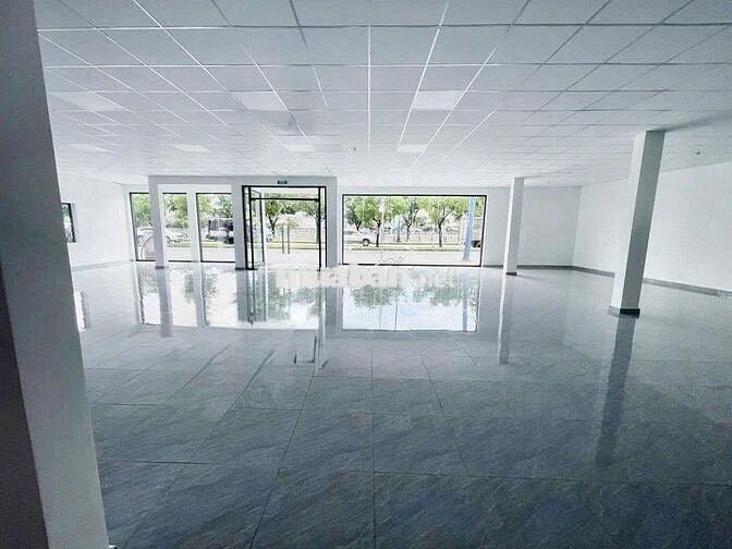 🔥 CHO THUÊ MẶT TIỀN NGUYỄN TRI PHƯƠNG DT 20M X 30M SD 1100M2, QUẬN 5 🔥