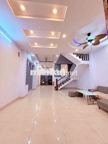 Cho Thuê Nhà Đẹp Hẻm Số 5 thuận Tiện Qua Tân Phú