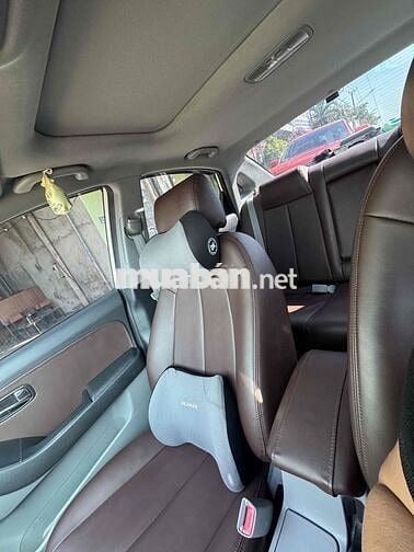 Hyundai Avante Trắng 5 chỗ