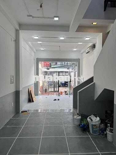 NHÀ MỚI HOÀN THIỆN MẶT TIỀN KD GẦN NGAY CHỢ HIỆP BÌNH, SÂN ĐẬU ÔTÔ