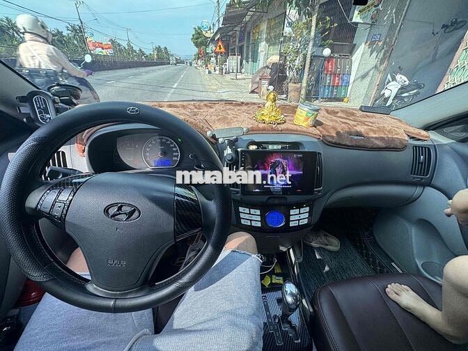 Hyundai Avante Trắng 5 chỗ