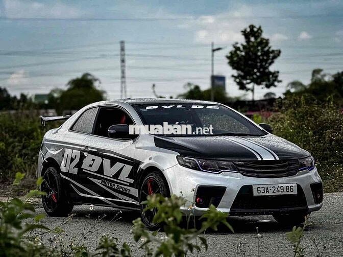 Kia Forte màu Bạc