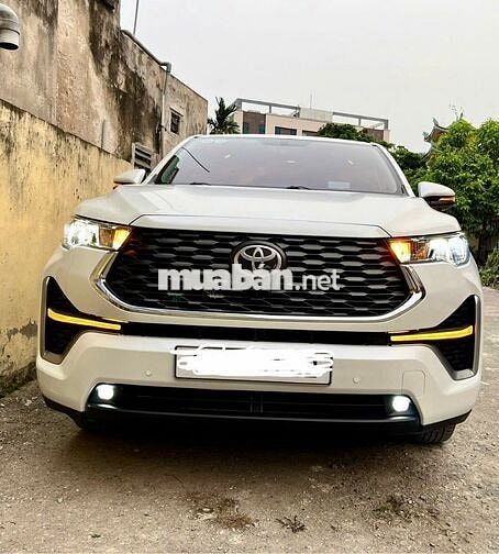 Toyota Innova Cross 2024 V 26.000 km