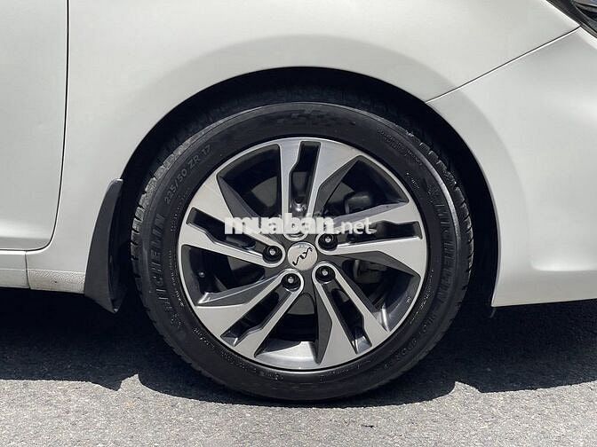 Kia Rondo 2.0 GAT 2018 Xe Gia Đình Đẹp Ngon Bổ Rẻ