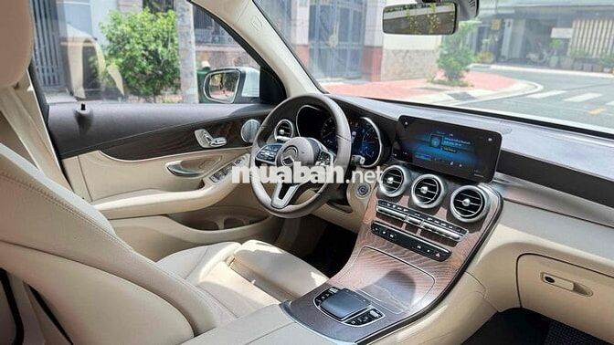 Mercedes-Benz GLC200 4Matic 2020