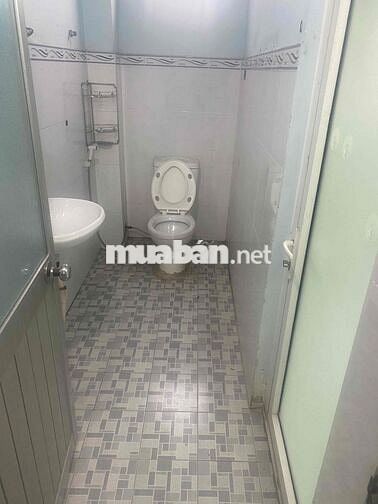 nhà huỳnh thị hai chỉ có 5tr/ tháng