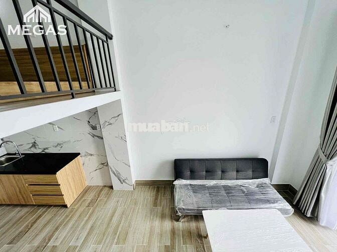 Nhà đẹp mới xây ngay LÝ CHÍNH THẮNG bancol siêu đẹp