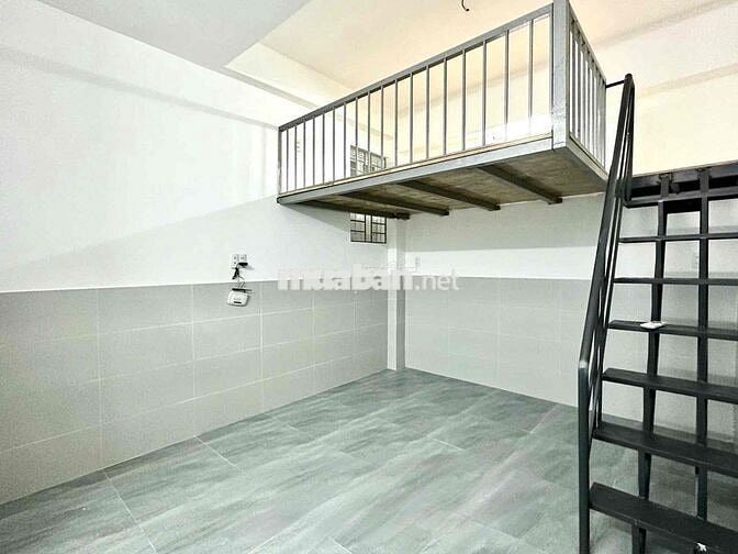 DUPLEX FULL NỘI THẤT GIÁ SINH VIÊN - Thang Máy
