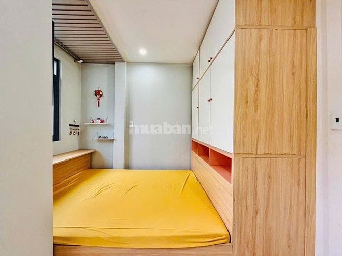 NHÀ ĐẸP 4x10 2pn 2wc có bancol chillchill