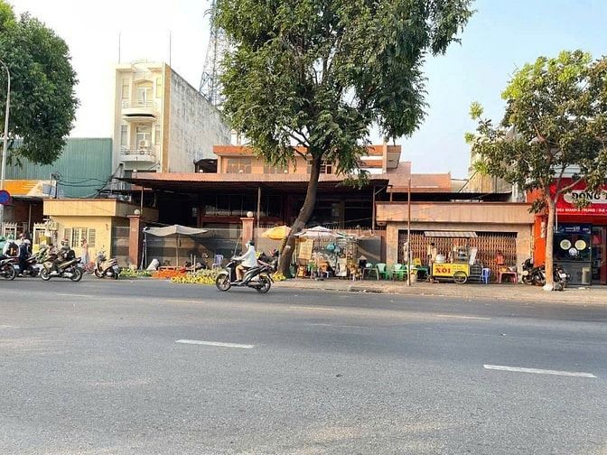 Cho thuê nhà mặt tiền 1054 Quang Trung P.8 Gò Vấp📐Diện tích: 24 × 40m