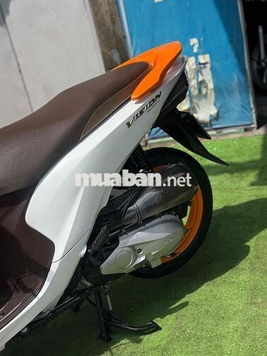 Honda Vision 2018 màu Trắng Khoá SMK