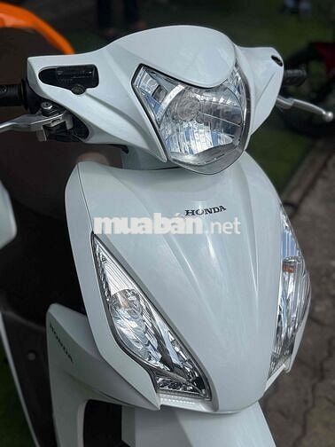 Honda Vision 2018 màu Trắng Khoá SMK