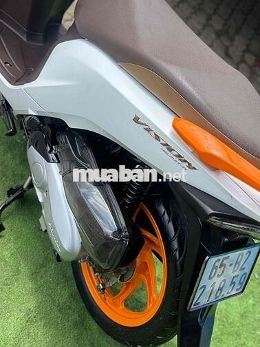 Honda Vision 2018 màu Trắng Khoá SMK