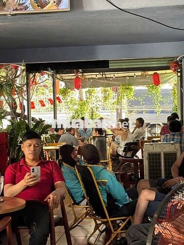 mình cần tuyên gấp.2 bạn phục vụ quán cafe