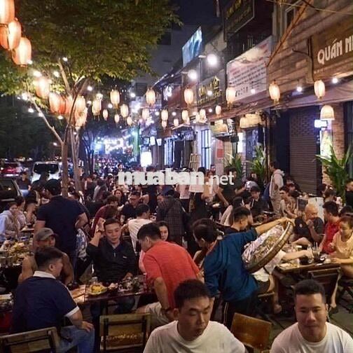 Quán Nhà tuyển đồng đội