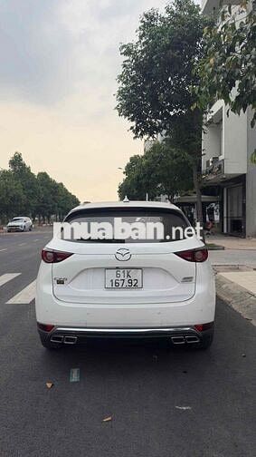Mazda CX 5 2022 Luxury 2.0 AT - 28000 km