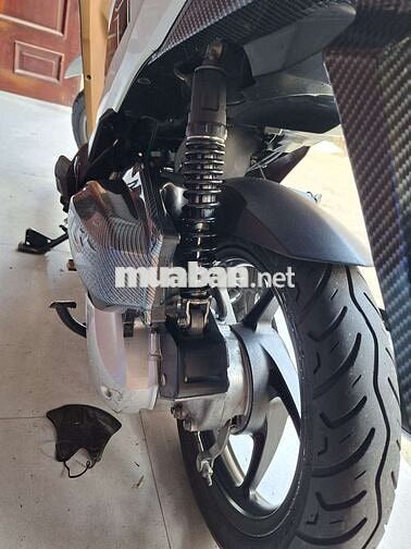 Honda Click Trắng nâu