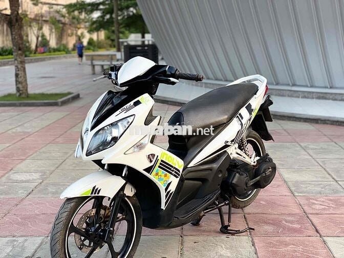 Yamaha Nouvo LX màu Trắng 2012 máy zin