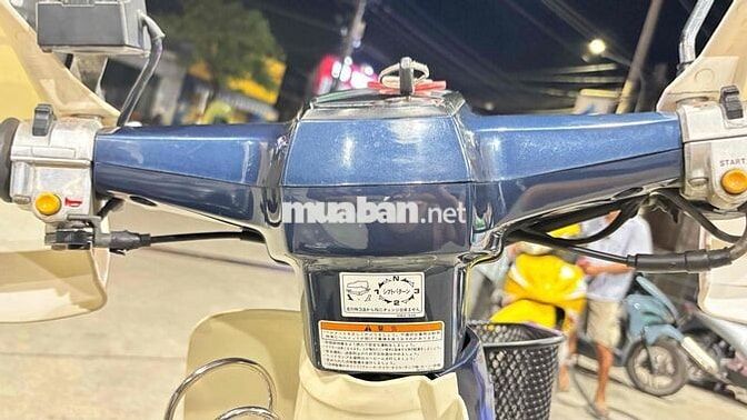 Honda Cub 70cc Xanh, Kem