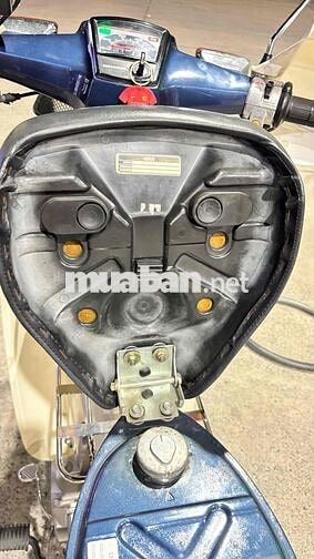 Honda Cub 70cc Xanh, Kem