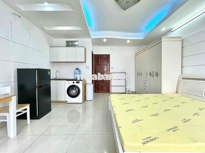 Căn Hộ Ban Công 40m2 Bình Thạnh gần Quận 1 chợ Bà Chiểu Full nội thất