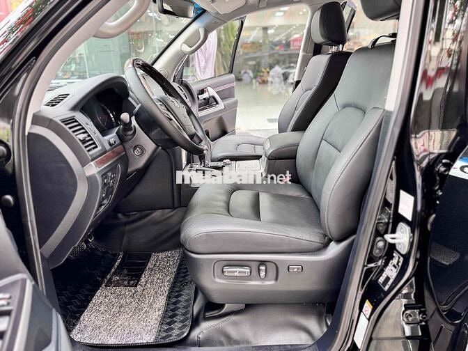 Toyota Land Cruiser 2019 4.6 V8 - Full Lịch Sử