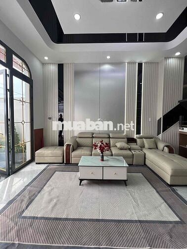 Bán nhà 2 tầng Đoàn Nguyên Tuân 3PN chợ Long Thượng có sân đậu oto 