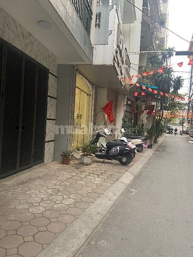 Chính chủ cho thuê nhà phố Kim Đồng, Hoàng Mai. Ngõ ô tô tránh nhau