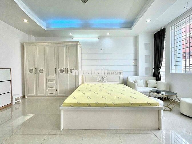 Căn Hộ Ban Công 40m2 Bình Thạnh gần Quận 1 chợ Bà Chiểu Full nội thất