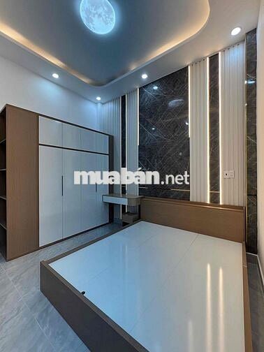 Bán nhà 2 tầng Đoàn Nguyên Tuân 3PN chợ Long Thượng có sân đậu oto 