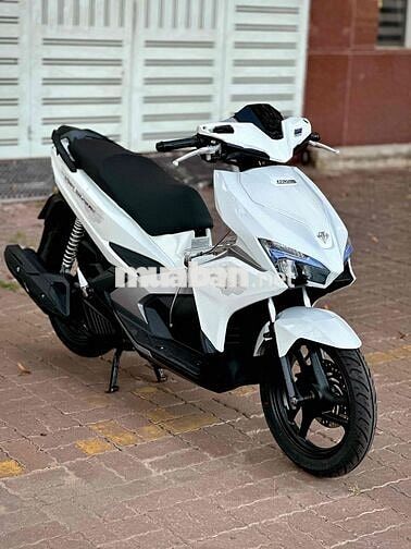 Air Blade 2016 Led mắt híp Trắng siêu phẩm