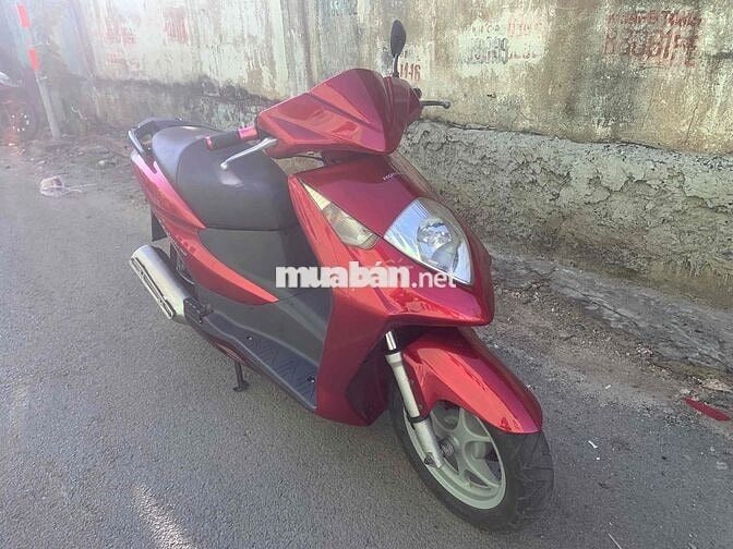Honda Dylan 150 màu Đỏ