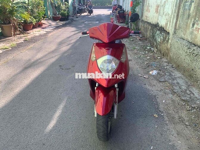 Honda Dylan 150 màu Đỏ