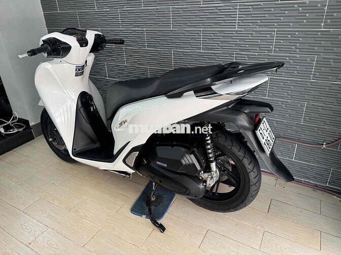 Honda SH150 2022 Trắng Đen Sporty