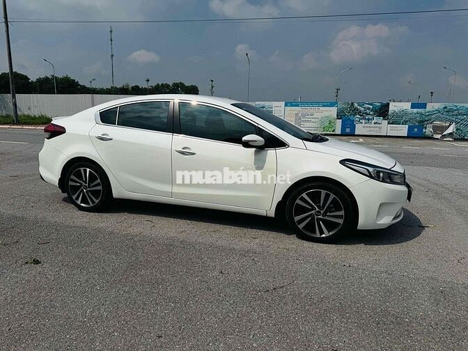 Kia Cerato 2018 1.6G MT Trắng