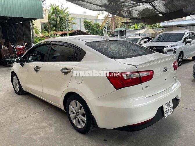 Kia Rio 2016 1.4 MT Sedan - 115000 km xe gia đình