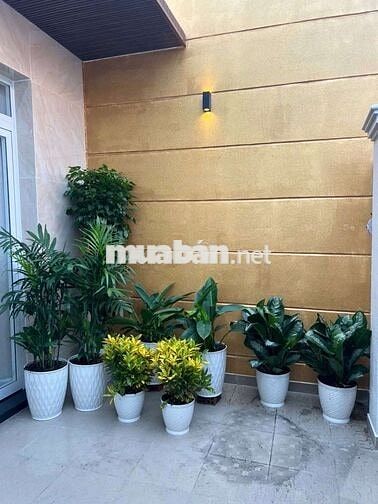 NHÀ CẤP 4 MỚI HOÀN THIỆN_FULL NỘI THẤT_HẼM XE HƠI_LÊ VĂN LƯƠNG_NHƠNĐỨC