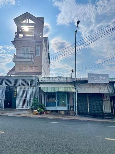 Bán nhà riêng 81,6m2 đường Ngô Quyền ngay chợ và bệnh viện Bình Long