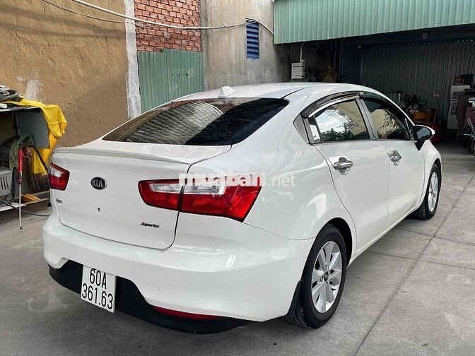Kia Rio 2016 1.4 MT Sedan - 115000 km xe gia đình