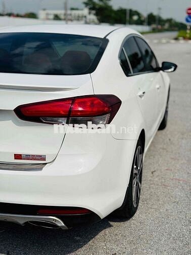 Kia Cerato 2018 1.6G MT Trắng