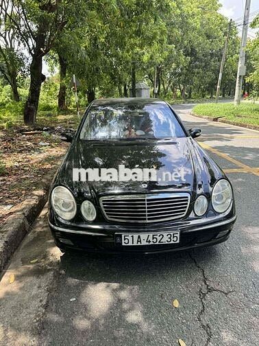 Mercedes-Benz E240 2003 Đen