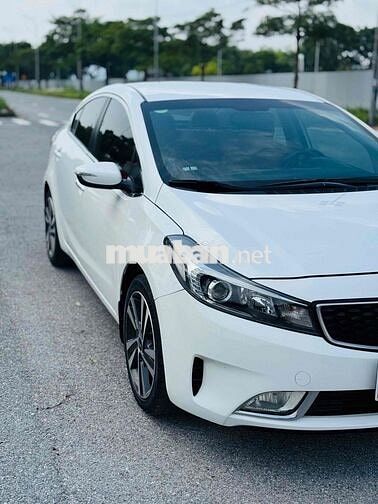 Kia Cerato 2018 1.6G MT Trắng